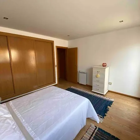 Daire Laranjeira's House Aveiro